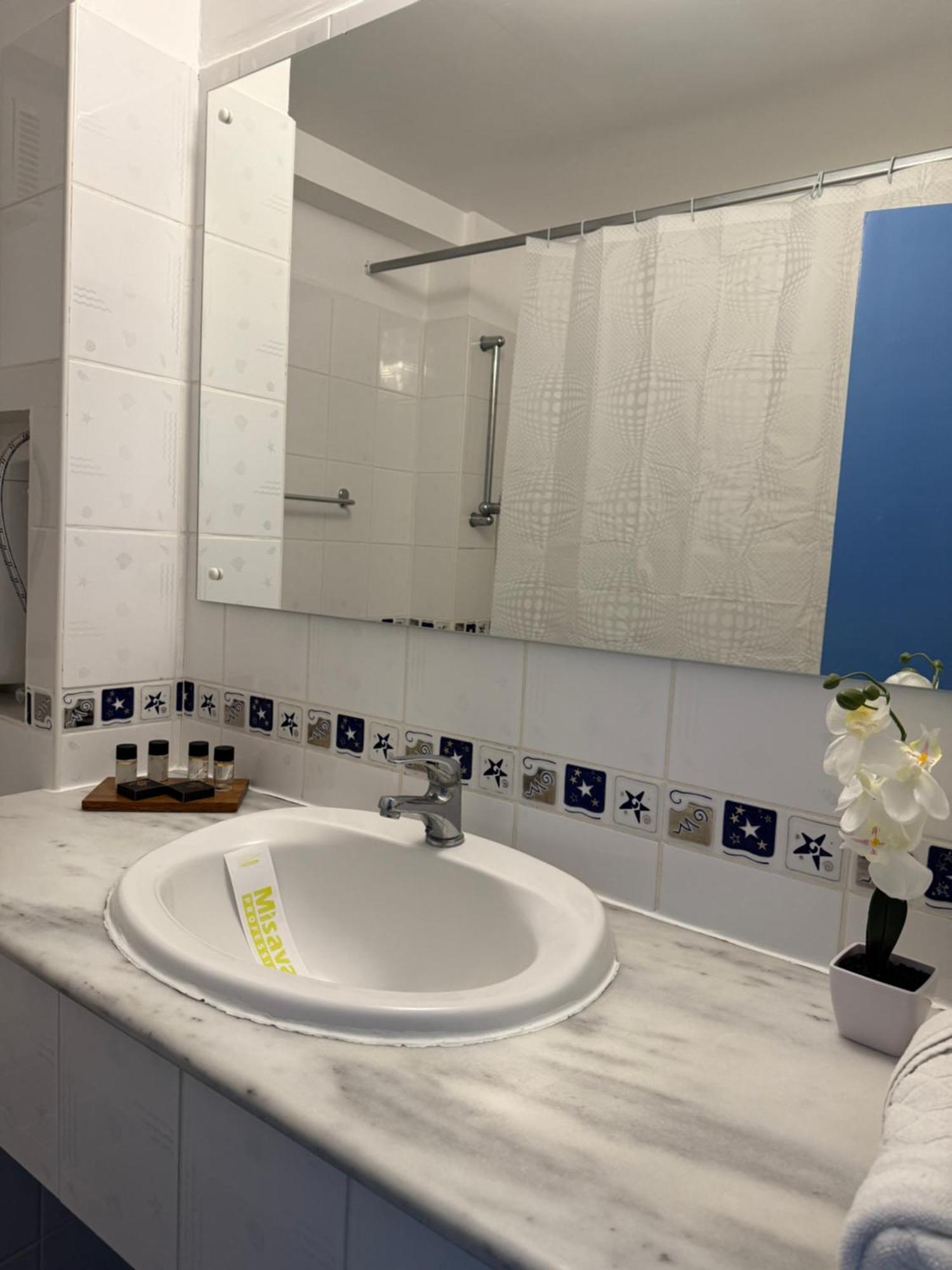 Briza Boutique Hotel Mamaia Ngoại thất bức ảnh