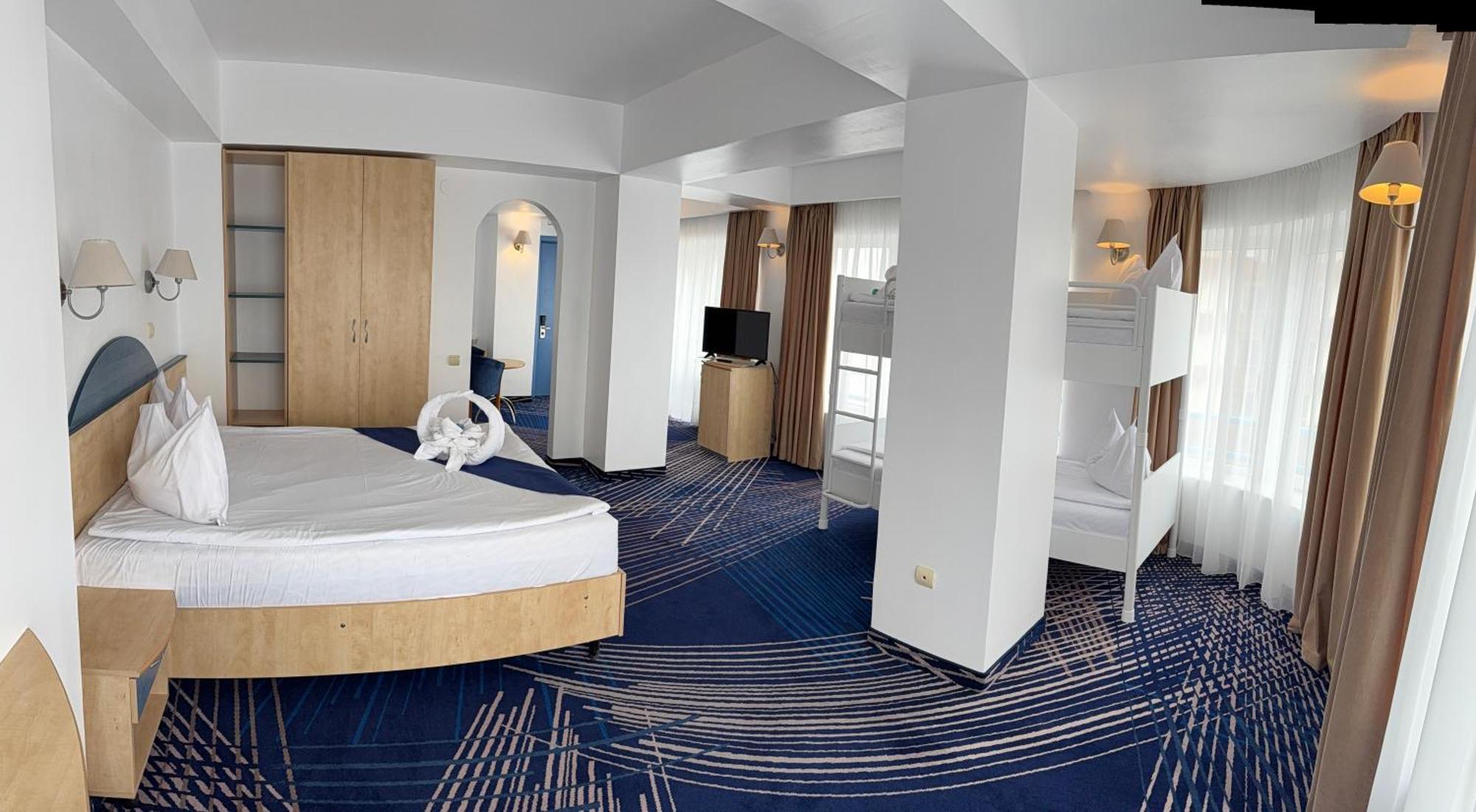 Briza Boutique Hotel Mamaia Ngoại thất bức ảnh