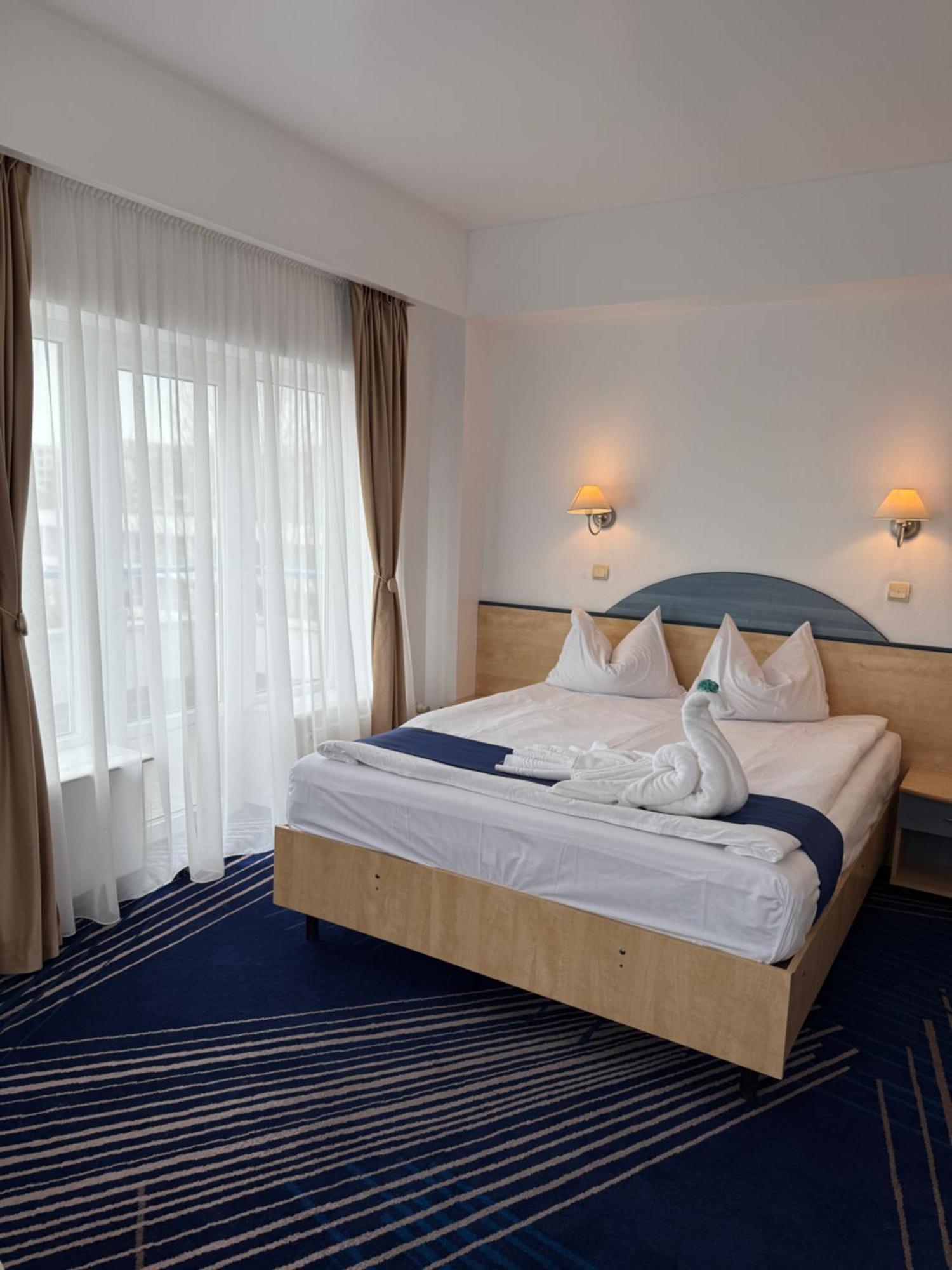 Briza Boutique Hotel Mamaia Ngoại thất bức ảnh