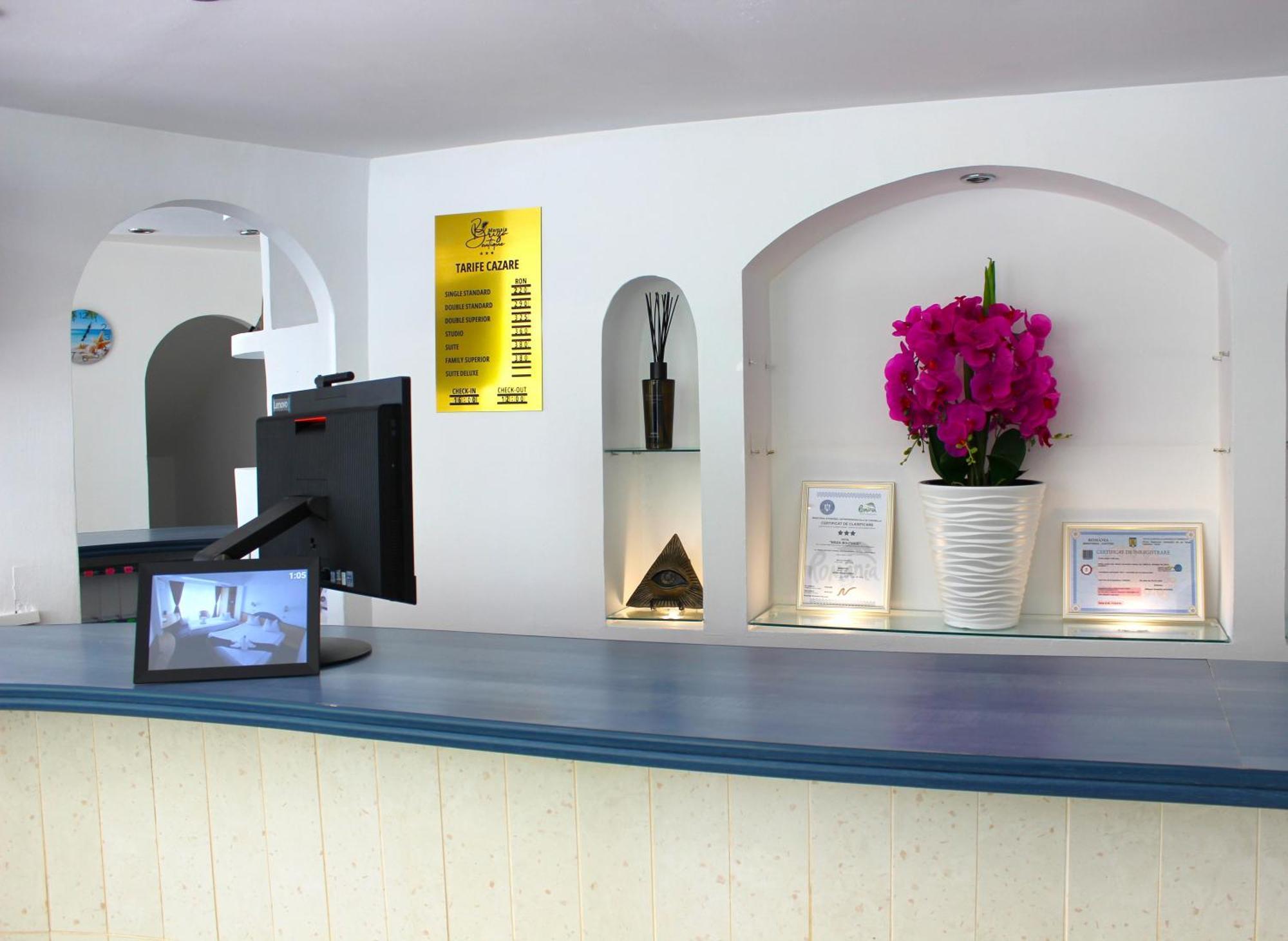 Briza Boutique Hotel Mamaia Ngoại thất bức ảnh